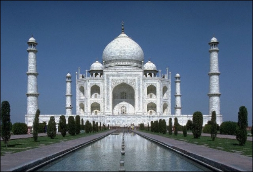 Quand le Taj Mahal a-t-il été construit ?