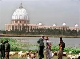 Yamoussoukro est la capitale ... ...