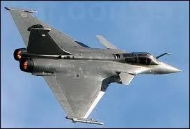 Quel est le prix de l'avion de chasse des usines Dassault le Rafale ?