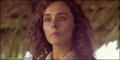 Dans quelle série Lydie Denier tient le rôle de Nicole ?