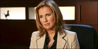 Avant de jouer un procureur dans "Femmes de loi", de quel commissaire Natacha Amal était-elle la conjointe ?