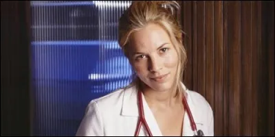 Quelle est la spécialité de Maria Bello dans "Urgences" ?