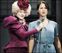 Quelle est la phrase ftiche d'Effie Tinket, l'htesse charge de recruter et d'encadrer les  tributs  du district 12 ?