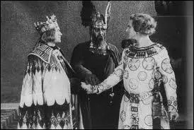 Le film 'Les Nibelungen' (spar respectivement en deux parties : 'La Mort de Siegfried', 'La Vengeance de Kriemhild') met en scne :