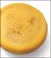 'Le Petit Paradis' est un fromage belge au lait frais de vache,  pte mi-dure, produit dans les Ardennes. Sa particularit est le fait qu'il soit lav avec de l'eau, du sel et un peu de... .