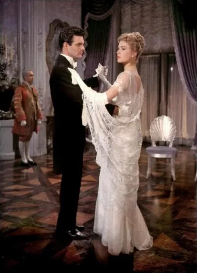 Grce Kelly tourna un dernier film avant de devenir une vraie Princesse, celle de Monaco. Ce film est Le cygne. Quel est son prnom de Princesse dans le film ?