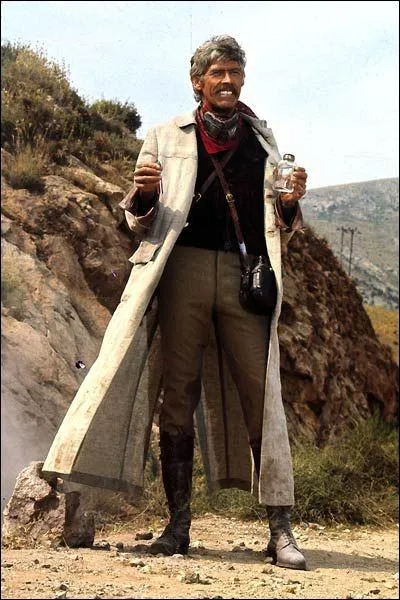 De quelle nationalit John Mallory est-il ?