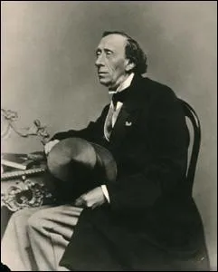 Ecrivain danois, n le 2 avril 1805, qui est surtout clbre pour ses contes dont font parties 'Le Vilain Petit Canard', 'La Petite Fille aux allumettes' et 'La Petite Sirne'.