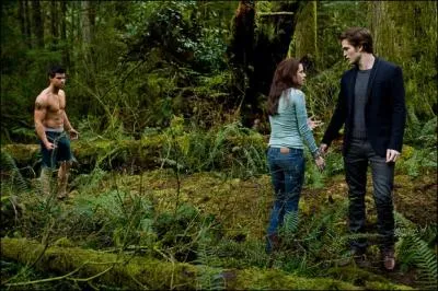 Quand Jacob teste Bella aprs sa chasse, que dit Edward ? (chapitre 22)
