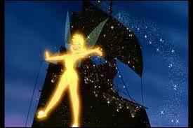 Peter Pan est une pice de thtre,  l'origine. Comment tait reprsente la Fe Clochette sur scne ?