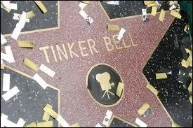 Pour une petite blonde, Clochette a t nomme en 2009 Ambassadrice  l'ONU pour l'environnement et a reu en 2010... ?