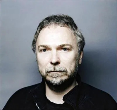 Comment s'appelle cet auteur de BD ?