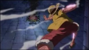 A Impel Down, qui a gagn le combat entre Barbe Noire et Luffy ?