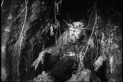 Comment s'appelle le roi des nains dont Siegfried triomphe, en s'emparant en passant de son immense trsor ainsi que de son 'heaume magique' ?