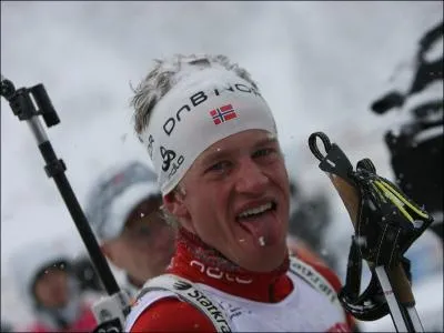 Voil encore un Norvgien, mais lui tait le gagnant de la Coupe du monde de biathlon. Qui est-ce ?