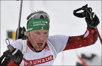 Voil encore un autrichien, trs fort sur les poursuites. Je suis :