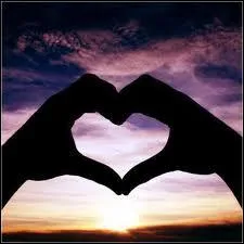 Comment s'appelle la maman de Selena ?