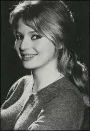 Sa plastique ressemble  celle de Brigitte Bardot. Elle a jou dans le film 'Les Liaisons Dangereuses'. Qui est-elle ?