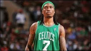 Qui est cet arrire/ailier, ancien joueur des Mavericks ?