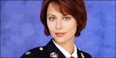Dans quelle série Catherine Bell joue-t-elle ?