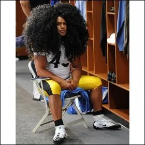 Troy Polamalu est un joueur de...
