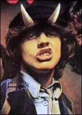 Ce diable est sur la pochette d'un album de ... .