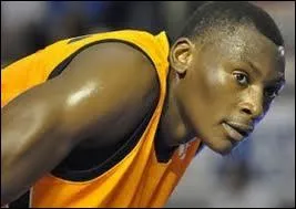 Qui est cet ailier congolais, rookie, 7me de la draft ?