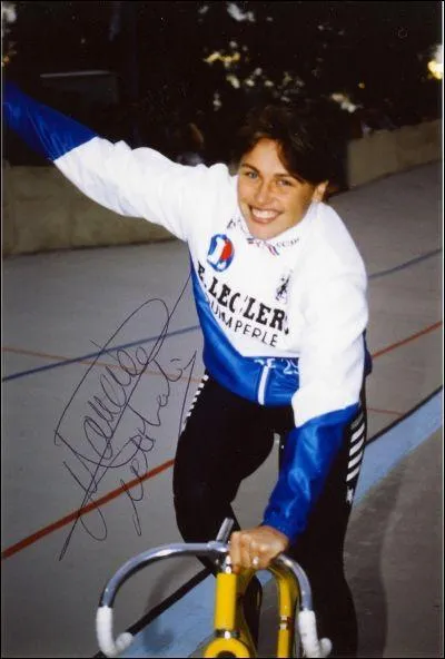 À Atlanta en 1996, sur quelle épreuve de cyclisme sur piste Nathalie Even-Lancien remporte-t-elle sa médaille olympique ?