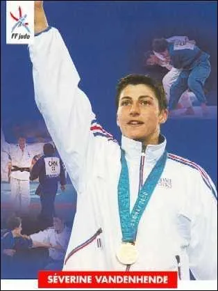 Durant quels Jeux olympiques Séverine Vandenhende a-t-elle remporté son titre en judo, catégorie : - 63 Kg. ?