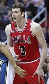 Qui est ce pivot turc des Bulls ?