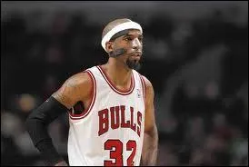 Qui est cet arrire, champion NCAA avec UConn (1999) et NBA avec les Detroit Pistons (2004) ?