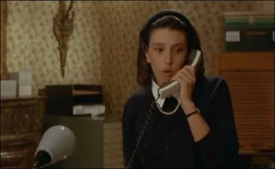 Que dit l'obsd au tlphone dans 'Le pre Nol est une ordure' ?