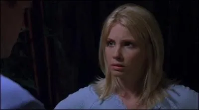 Dans 'Saw' qu'est-ce Alison, femme de Gordon, n'a pas dit  son mari au tlphone quand il tait dans le pige de Jigsaw ?