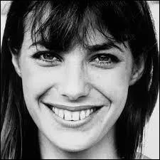 On peux voir les orrigines de Jane Birkin en regardant ses fils.