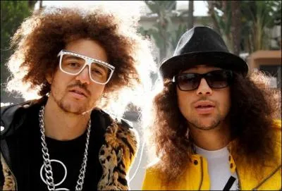 De quoi LMFAO est-il l'abrviation ?