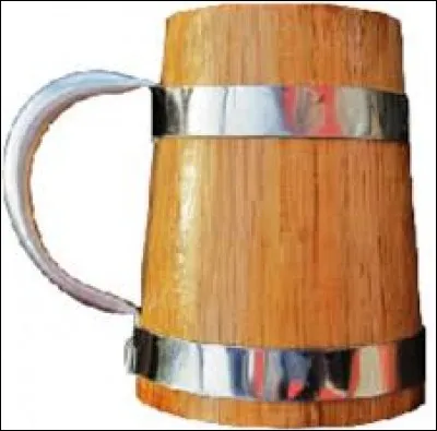 Dans quoi les connaisseurs (dont vous allez maintenant faire partie) préconisent-ils de servir le champagne ?