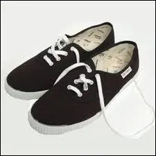 Quelle est cette marque de chaussures ?