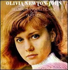 En quelle anne sort-elle son premier single en Angleterre 'Till You Say You'll Be Mine' ?