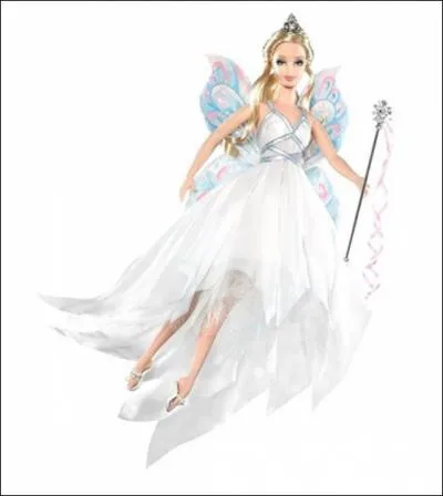 Cette Fe est trs spciale, puisque tout droit sortie d'un film fantastique et 'maill' de surprises, elle est condamne  rcolter des 'choses' bizarres :