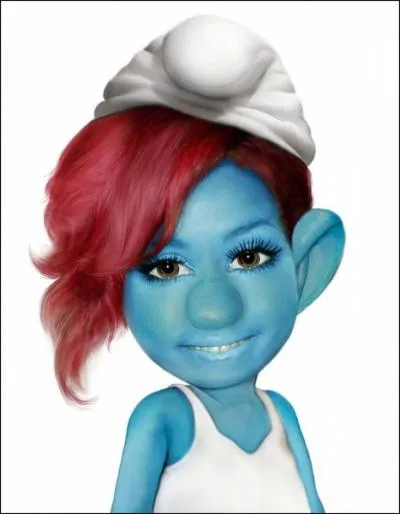 Qui est cette Schtroumpfette ?