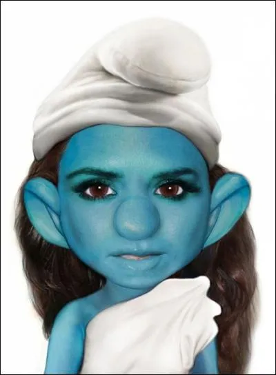 Qui est cette Schtroumpfette ?