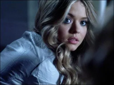 De qui Spencer est-elle la demi-soeur ?