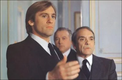 Une petit question cinma pour terminer ce quizz sucre. Qui a ralis le film ' Le Sucre ' en 1978. film avec Grard Depardieu, Jean Carmet, Michel Piccoli et roger Hanin.