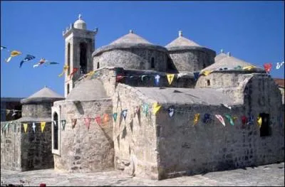 Dans quel pays peut-on visiter l'glise de Yeroskipos ?