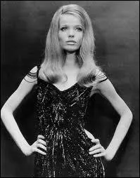 Allemande. Son pre tait membre de la rsistance allemande. Tourne dans 'Blow Up' en 1966 o elle se fait remarquer. tait connue pour poser simplement vtue de peinture corporelle.