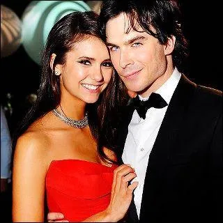 Comment s'appelle la meilleure amie d'Elena qui, elle, est une sorcire ?