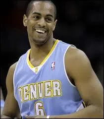 Qui est cet arrire, ancien joueur des Detroit Pistons ?