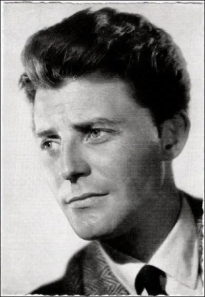 Son visage anglique et ses qualits d'interprtation lui ont valu une place de choix dans le cinma et le thtre franais. Qui est-ce ?