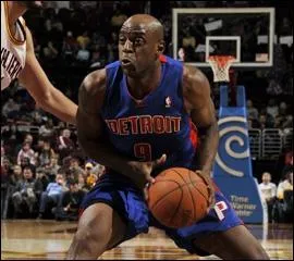 Qui est cet ancien arrire des Seattle SuperSonics ?