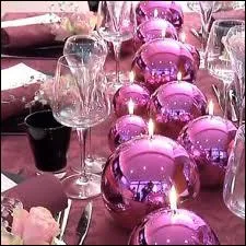 Minuit moins 7 mn : Cotillons, paillettes et... champagne ! ... En Russie que fait  on aprs avoir trinqu au douzime coup de minuit ?